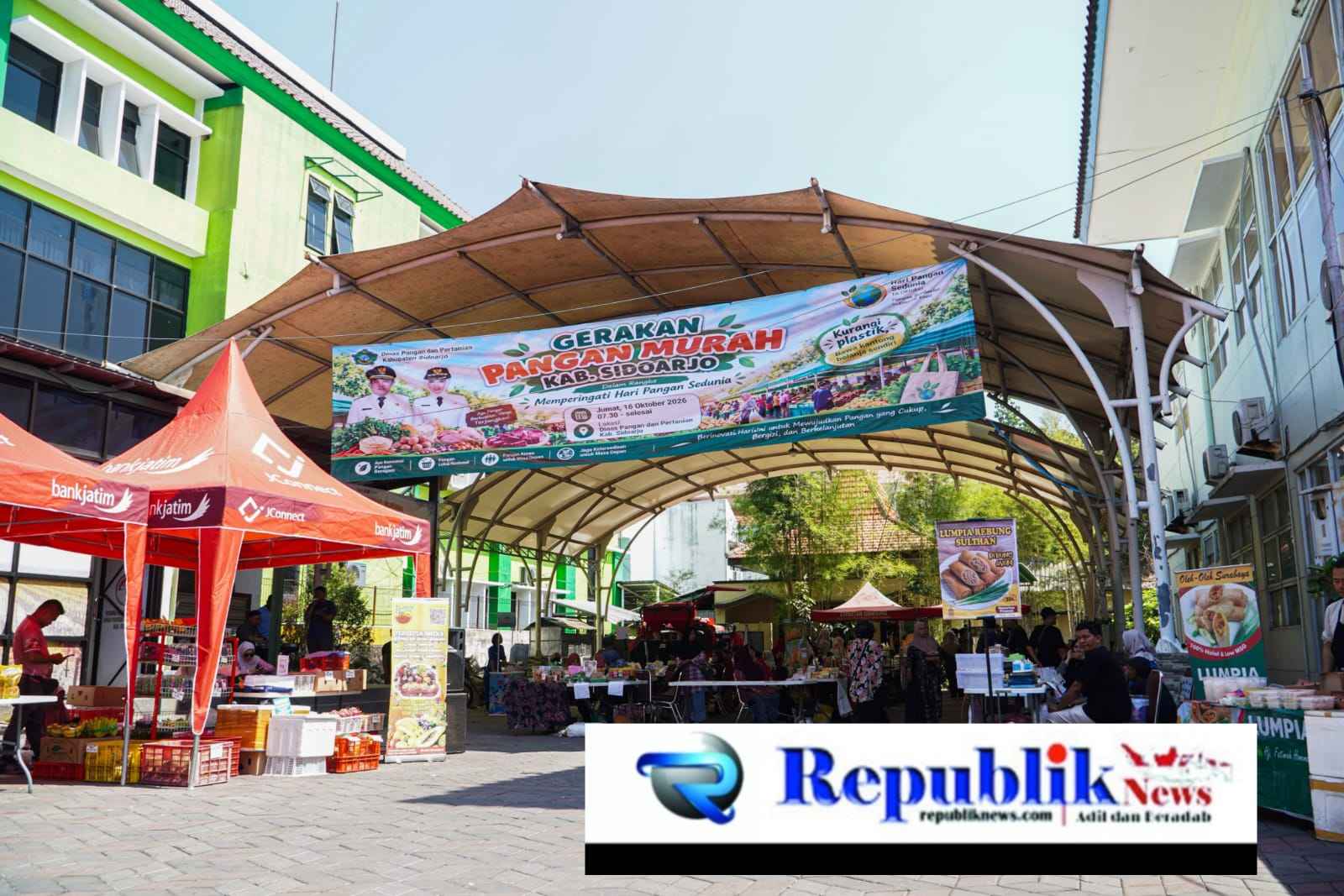Foto : Peringati hari pangan sedunia,gerakan pangan murah hadir di 18 Kecamatan Sidoarjo.