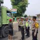 Operasi Patuh Krakatau 2026, Polres Lampung Utara Bagikan 100 Brosur Imbauan Keselamatan Berlalu Lintas Kepada Pengguna Jalan
