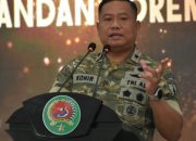 Foto : Danrem 084/BJ Brigjen TNI Kohir pimpin acara pelantikan Bintara,Tamtama dan PNS di Aula Korem 084/Bhaskara Jaya ,Jalan A.Yani no 1 Surabaya.