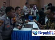 Foto : Polres Sidoarjo gandeng Dispendukcapil bekali bhabinkamtibmas mekanisme IKD.