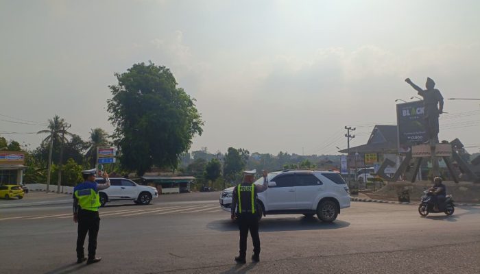 Polres Lampung Utara Sebar Personel di Sejumlah Jalan, Antisipasi Gangguan Kamtibmas Jelang Sore