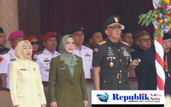 Foto : Pangdam V/Brawijaya Mayjen Rudi Saladin,M.A. menghadiri acara upacara peringatan hari jadi ke-81 Provinsi Jawa Timur.