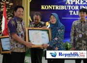 Foto : Bupati Sidoarjo,H.Subandi menghadiri acara Apresiasi kontributor inovasi Sidoarjo tahun 2026 di Pendopo Delta Wibawa.