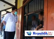 Foto : Bupati Sidoarjo,H.Subandi meninjau Liponsos .