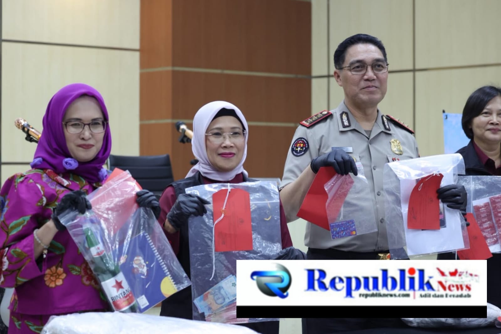 Foto : Barang bukti yang diamankan polisi