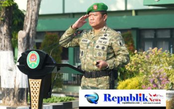 Foto : Danrem 084/BJ, Brigjen TNI Kohir pimpin upacara 17-an di lapangan Makorem 084/BJ ,Jl Ahmad Yani no 1, Surabaya.