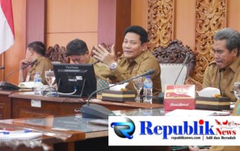 Foto: Musim hujan kian dekat, Bupati Subandi minta kades se-Wonoayu percepat normalisasi sungai.