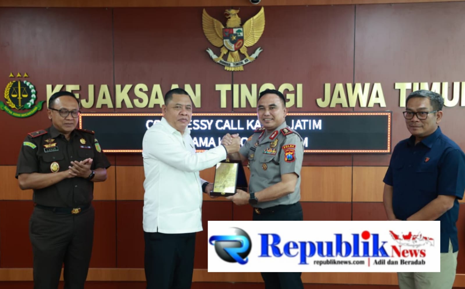 Foto: Perkuat sinergi penegakan hukum ,Kapolda Jatim,Irjen Pol Dekananto Eko Purnomo gelar Courtesy Call ke Kajati.