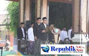 Foto: Peringati hari santri 2026,Pemkab Sidoarjo gelar upacara dan bacakan kembali resolusi jihad.