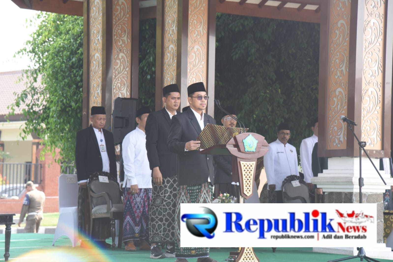 Foto: Peringati hari santri 2026,Pemkab Sidoarjo gelar upacara dan bacakan kembali resolusi jihad.