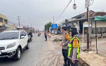 Polri Hadir untuk Masyarakat, Kapolres Lampung Utara Turun Langsung Gatur Lalin di Jalinsum Candimas