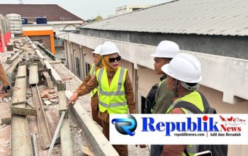 Foto : Wabup mimik sidak proyek RSUD Notopuro.