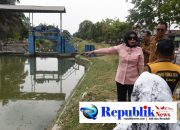Foto: Wabup mimik sidak sungai afvour Wilayut.