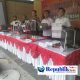 Polresta Sidoarjo Ungkap Penipuan Lintas Negara, 8 WNA Vietnam Diamankan, 20 Ponsel dan 7 Laptop Disita