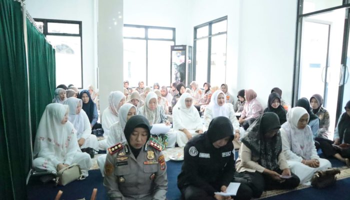 Raih Rahmat Allah SWT, Polres Lampung Utara Gelar Zikir Pagi dan Binrohtal